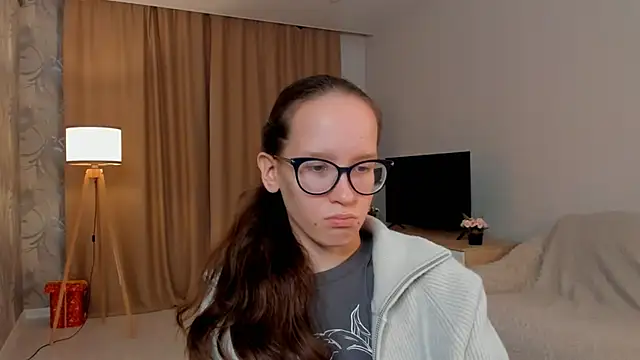 Snapshot of BettyBrowni chatting on 09-13-25, 04:07 BettyBrowni online show from 09-13-25, 04:07