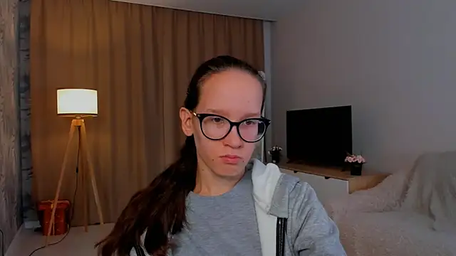 Snapshot of BettyBrowni chatting on 09-14-25, 04:17 BettyBrowni online show from 09-14-25, 04:17