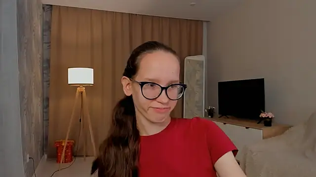 Snapshot of BettyBrowni chatting on 09-17-25, 04:08 BettyBrowni online show from 09-17-25, 04:08