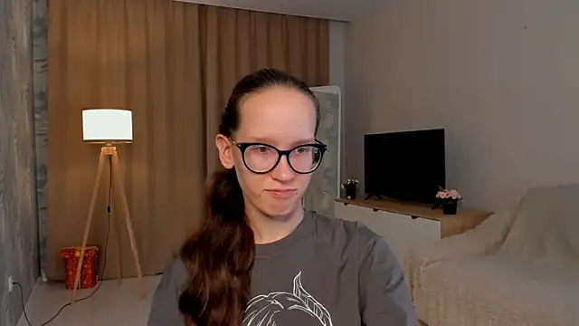 Snapshot of BettyBrowni chatting on 09-23-25, 04:10 BettyBrowni online show from 09-23-25, 04:10