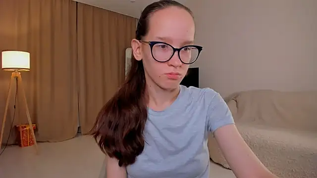 Snapshot of BettyBrowni chatting on 10-04-25, 04:05 BettyBrowni online show from 10-04-25, 04:05