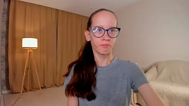 Snapshot of BettyBrowni chatting on 10-14-25, 04:08 BettyBrowni online show from 10-14-25, 04:08