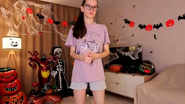 Snapshot of BettyBrowni chatting on 11-02-25, 04:09 BettyBrowni online show from 11-02-25, 04:09