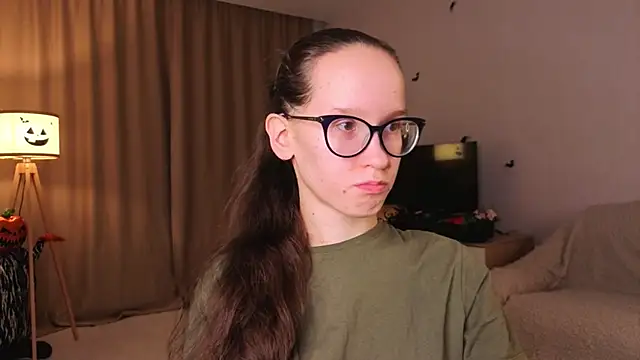 Snapshot of BettyBrowni chatting on 11-10-25, 04:17 BettyBrowni online show from 11-10-25, 04:17