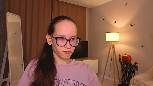 Snapshot of BettyBrowni chatting on 11-24-25, 04:07 BettyBrowni online show from 11-24-25, 04:07