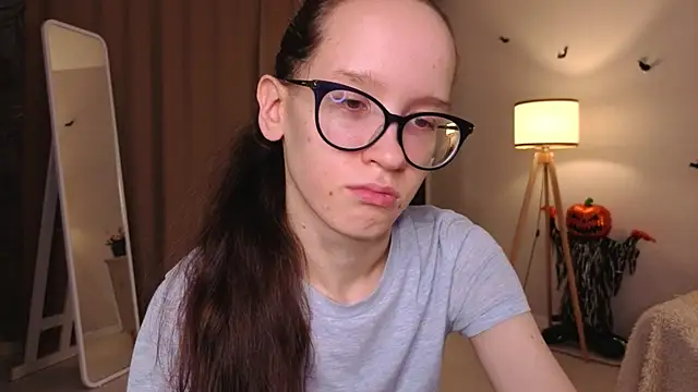 Snapshot of BettyBrowni chatting on 12-03-25, 04:05 BettyBrowni online show from 12-03-25, 04:05