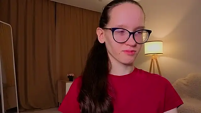 Snapshot of BettyBrowni chatting on 12-16-25, 04:12 BettyBrowni online show from 12-16-25, 04:12