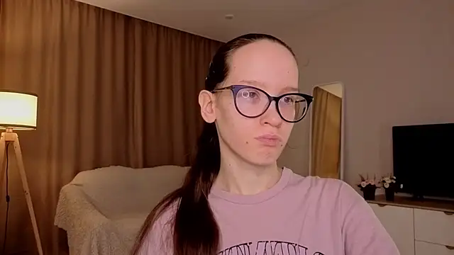 BettyBrowni online show from 04-12-26, 04:12