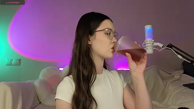 AokiAnna online show from 10-08-25, 06:22