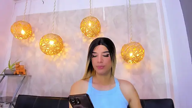 victoria aleia  online show from 01-27-25, 08:49