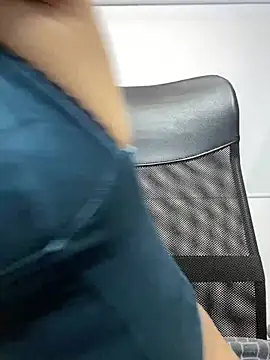 Isakeys  online show from 07-25-26, 05:32