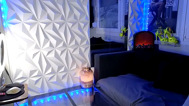 Snapshot of Tatjana_Sue chatting on 03-01-26, 07:05 Tatjana Sue online show from 03-01-26, 07:05