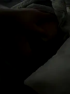 Snapshot of MateoKimiBi chatting on 12-16-25, 11:43 MateoKimiBi online show from 12-16-25, 11:43