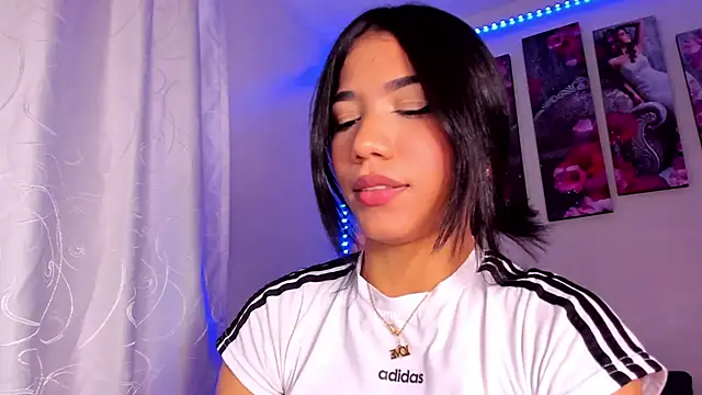 Alissarhys26 online show from 12-15-24, 10:15