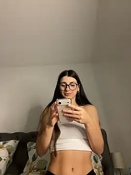 Wildberry  online show from 04-16-26, 07:03