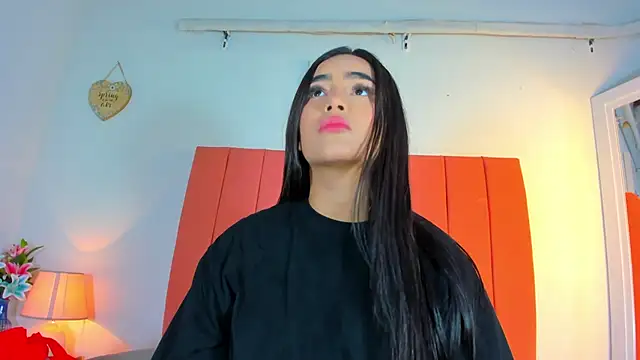 Snapshot of valen_rose0 chatting on 10-12-25, 12:04 valen rose0 online show from 10-12-25, 12:04