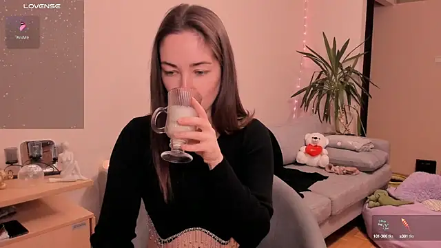 Snapshot of cClandesTina chatting on 12-25-24, 03:17 cClandesTina online show from 12-25-24, 03:17