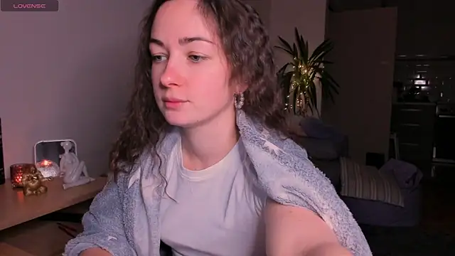 Snapshot of cClandesTina chatting on 01-04-25, 11:06 cClandesTina online show from 01-04-25, 11:06