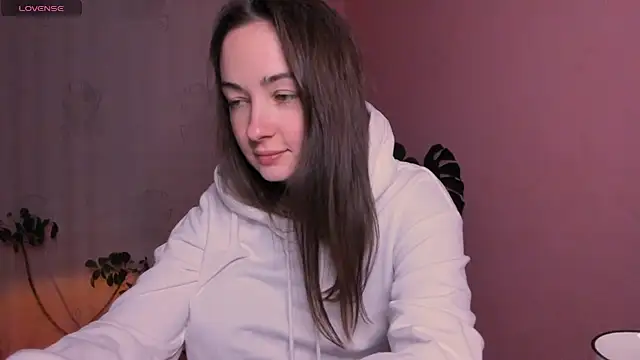 Snapshot of cClandesTina chatting on 03-18-25, 10:26 cClandesTina online show from 03-18-25, 10:26