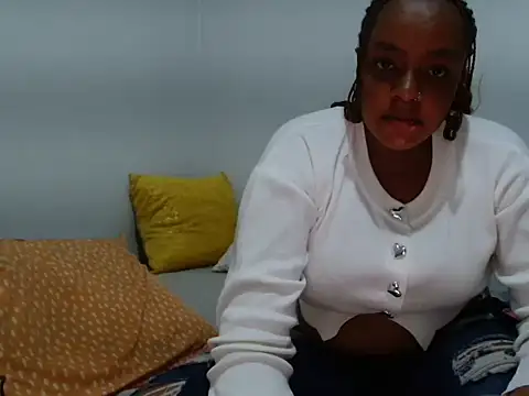 glam mish online show from 03-26-26, 04:12