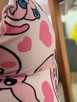 Pretty Isadora online show from 04-12-26, 07:52