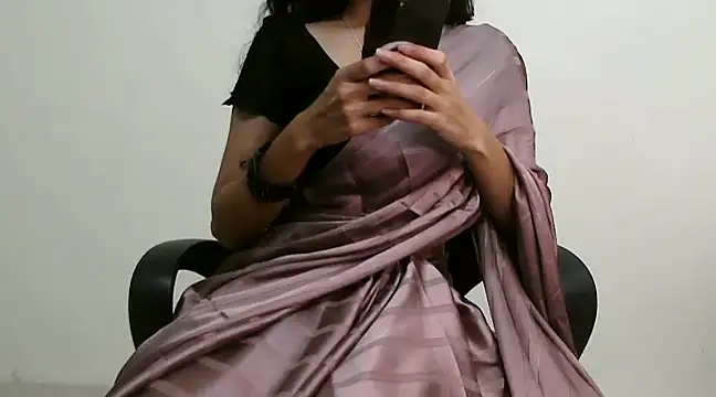 lololips online show from 12-22-24, 12:27