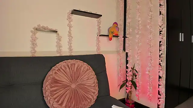 Snapshot of on_tefa chatting on 02-07-25, 09:26 on tefa online show from 02-07-25, 09:26