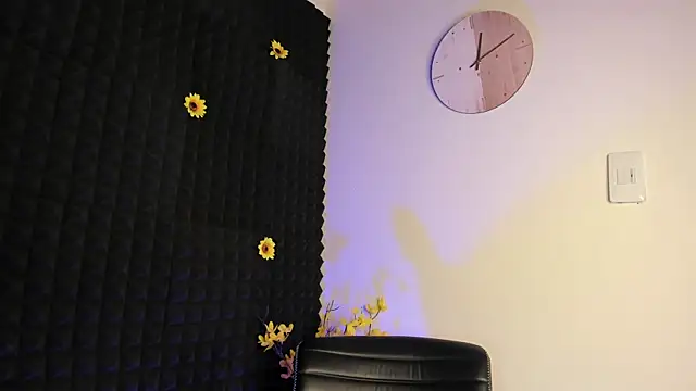 Snapshot of on_tefa chatting on 02-09-25, 08:13 on tefa online show from 02-09-25, 08:13