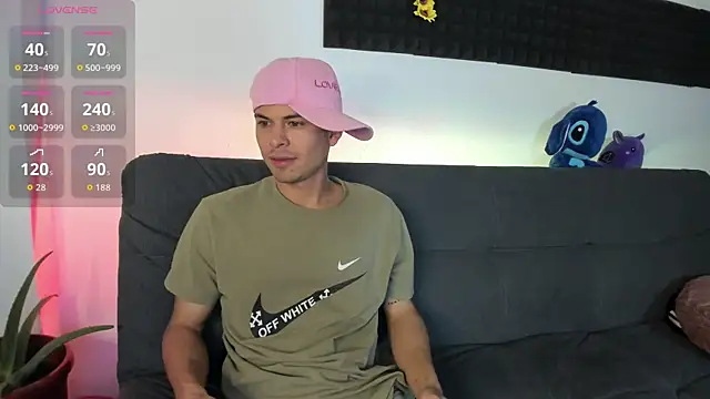 Snapshot of on_tefa chatting on 10-05-25, 09:34 on tefa online show from 10-05-25, 09:34