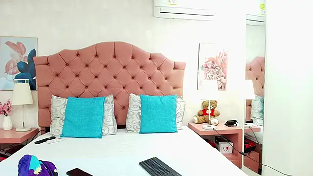 ThyaraJhons online show from 02-11-26, 11:48