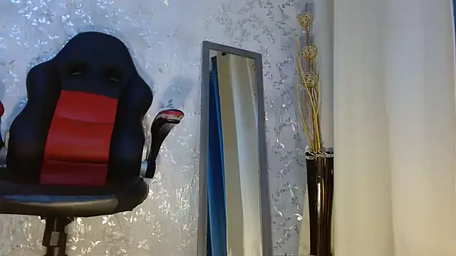 Samantabrown  online show from 11-21-25, 11:20