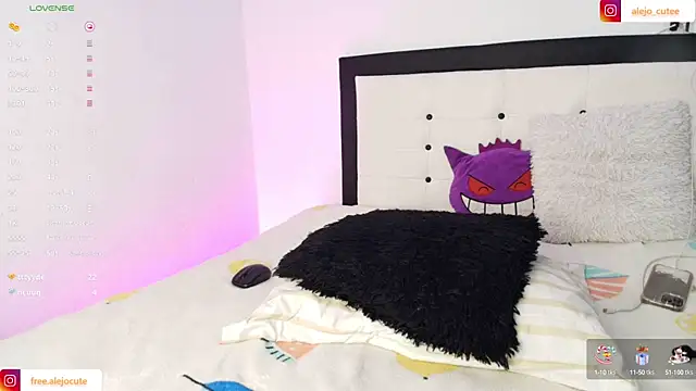 Snapshot of alejo_cute chatting on 12-12-24, 07:26 alejo cute online show from 12-12-24, 07:26