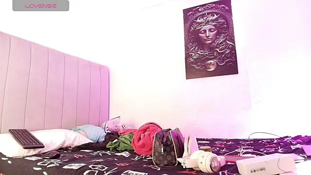 Snapshot of alejo_cute chatting on 01-02-25, 02:57 alejo cute online show from 01-02-25, 02:57