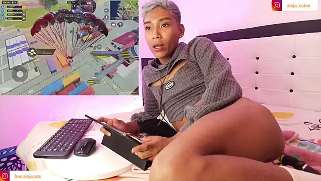 Snapshot of alejo_cute chatting on 01-05-25, 08:10 alejo cute online show from 01-05-25, 08:10