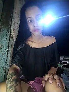 Snapshot of The-quee22 chatting on 09-27-25, 03:55 The-quee22 online show from 09-27-25, 03:55