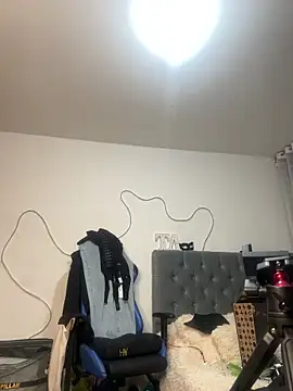 Snapshot of tay_ler3 chatting on 01-04-25, 02:14 tay ler3 online show from 01-04-25, 02:14