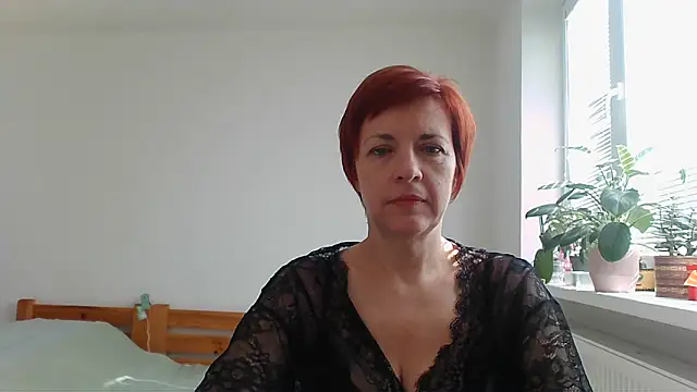 Snapshot of LoraLoraMay chatting on 09-22-25, 09:33 LoraLoraMay online show from 09-22-25, 09:33