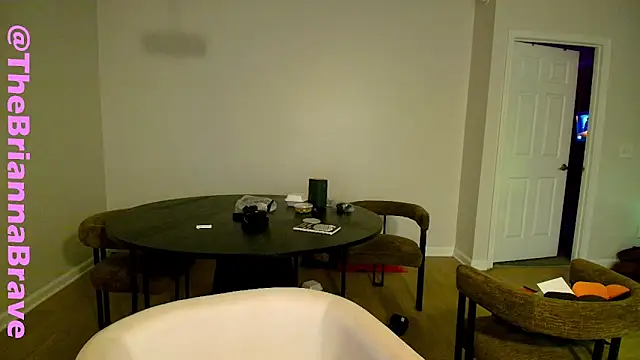 Snapshot of BriannaBrave chatting on 01-07-26, 05:54 BriannaBrave online show from 01-07-26, 05:54