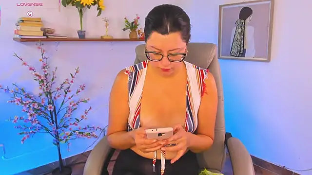 Snapshot of Chanelll_Taylorr_ chatting on 04-26-26, 02:04 Chanelll Taylorr online show from 04-26-26, 02:04