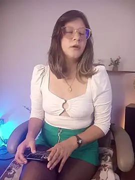 Snapshot of Chanelll_Taylorr_ chatting on 05-12-26, 12:57 Chanelll Taylorr online show from 05-12-26, 12:57
