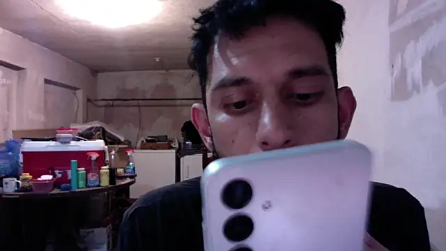 Snapshot of LoretoMx chatting on 05-13-26, 03:59 LoretoMx online show from 05-13-26, 03:59