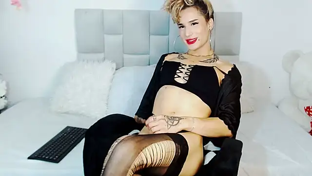 miasmith17 online show from 03-02-25, 03:24