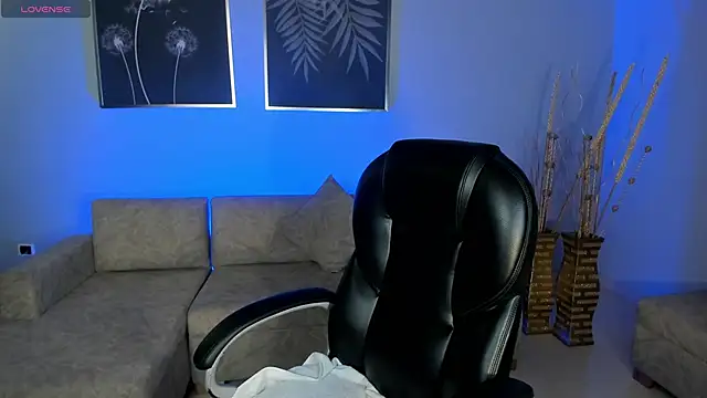 Snapshot of SamanthaKlein_ chatting on 01-28-25, 03:47 SamanthaKlein online show from 01-28-25, 03:47