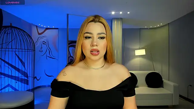 Snapshot of SamanthaKlein_ chatting on 11-11-25, 03:17 SamanthaKlein online show from 11-11-25, 03:17