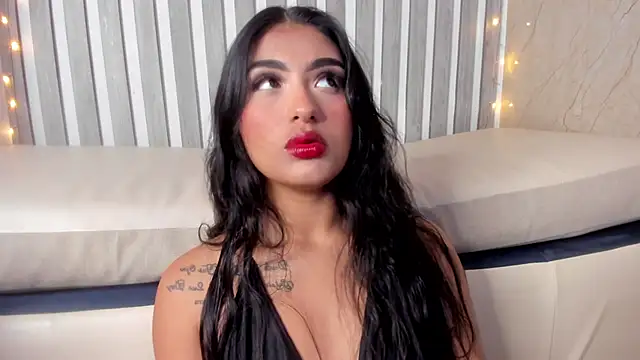 Snapshot of sabrinahimss chatting on 12-22-24, 02:27 sabrinahimss online show from 12-22-24, 02:27