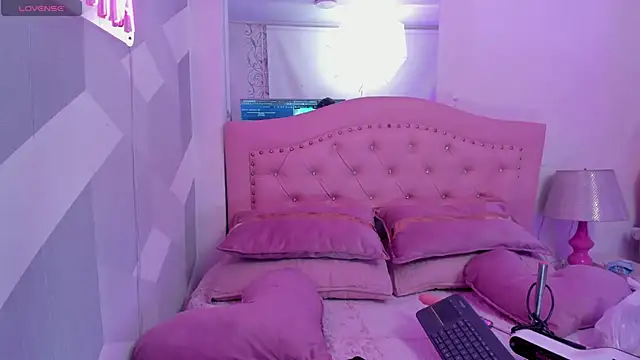 Naomi-Haruno online show from 05-15-26, 04:52