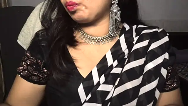 Gulaboo bhabi online show from 06-17-26, 05:36