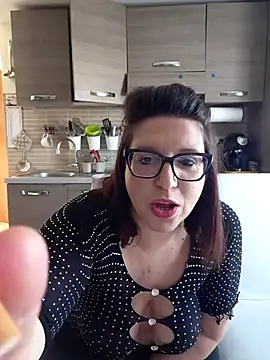 carolyne2023 online show from 04-05-26, 08:22