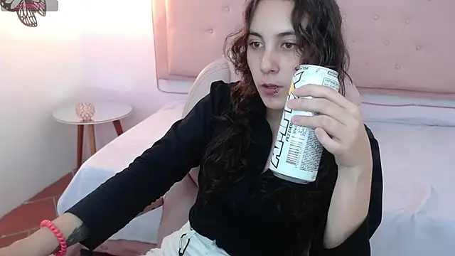 Snapshot of xlunna chatting on 01-22-25, 07:24 xlunna online show from 01-22-25, 07:24