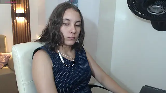 Snapshot of xlunna chatting on 10-11-25, 03:54 xlunna online show from 10-11-25, 03:54